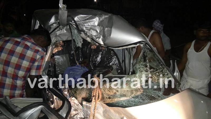 ರಸ್ತೆ ಅಪಘಾತ: ಓಮ್ನಿ ಚಾಲಕ ಸ್ಥಳದಲ್ಲೇ ಮೃತ್ಯು